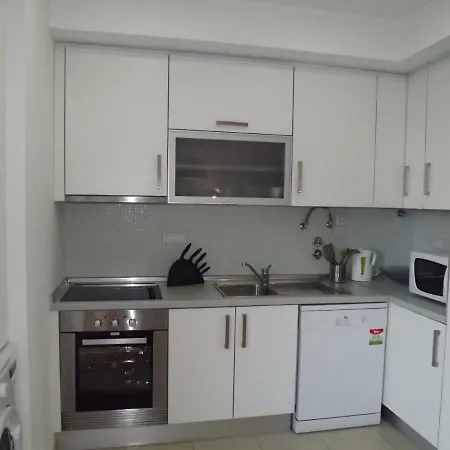 Condominio Infante Апартаменты *